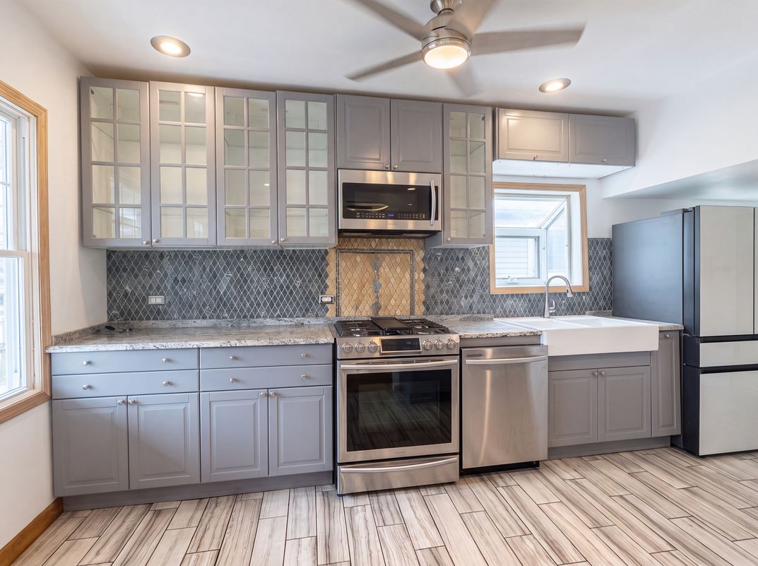 Photo 6 of 19 of 619 N 4th Ave, Maywood, IL