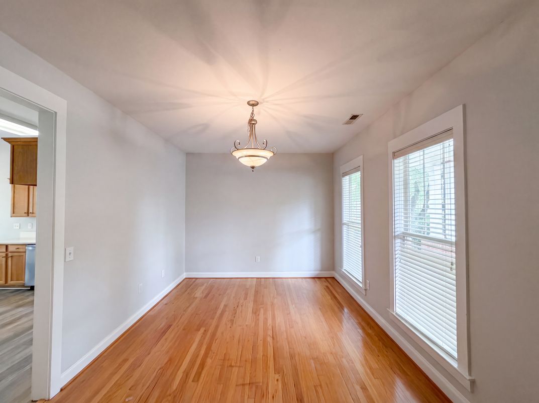 Photo 7 of 21 of 10801 Cokesbury Ln, Raleigh, NC