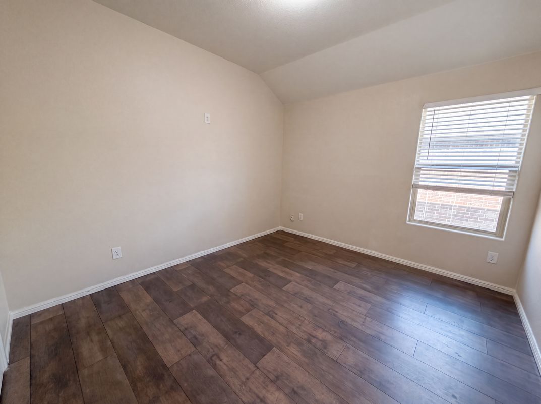 Photo 10 of 20 of 6337 Pontoon St, Fort Worth, TX