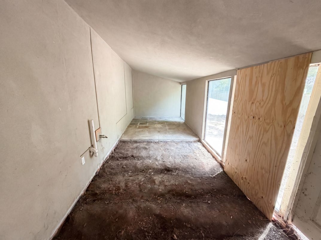 Photo 15 of 16 of 2210 Ben Hur St, Dallas, TX