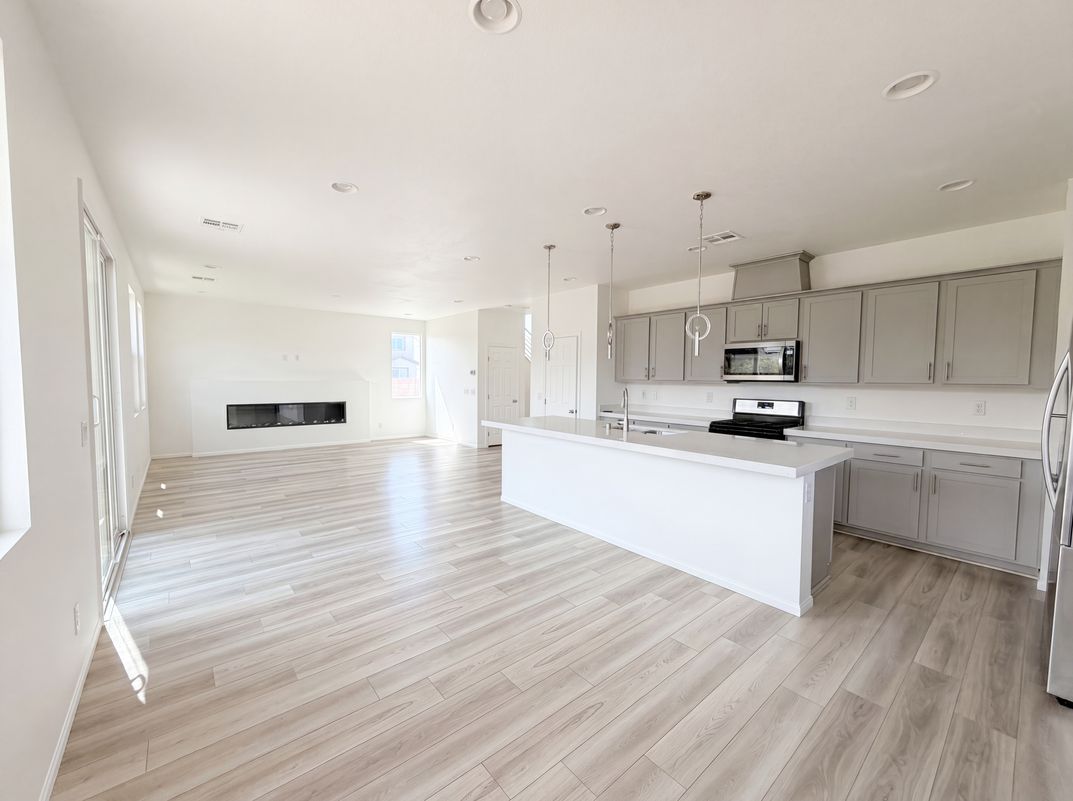 Photo 2 of 46 of 1561 Redolence Ave, North Las Vegas, NV