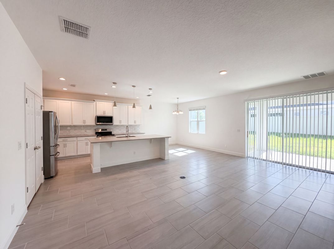 Photo 7 of 22 of 7725 Scicli Way, Clermont, FL