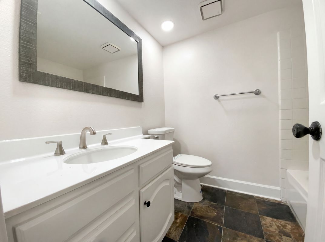 Photo 12 of 44 of 3303 Deaver Dr, Corona, CA