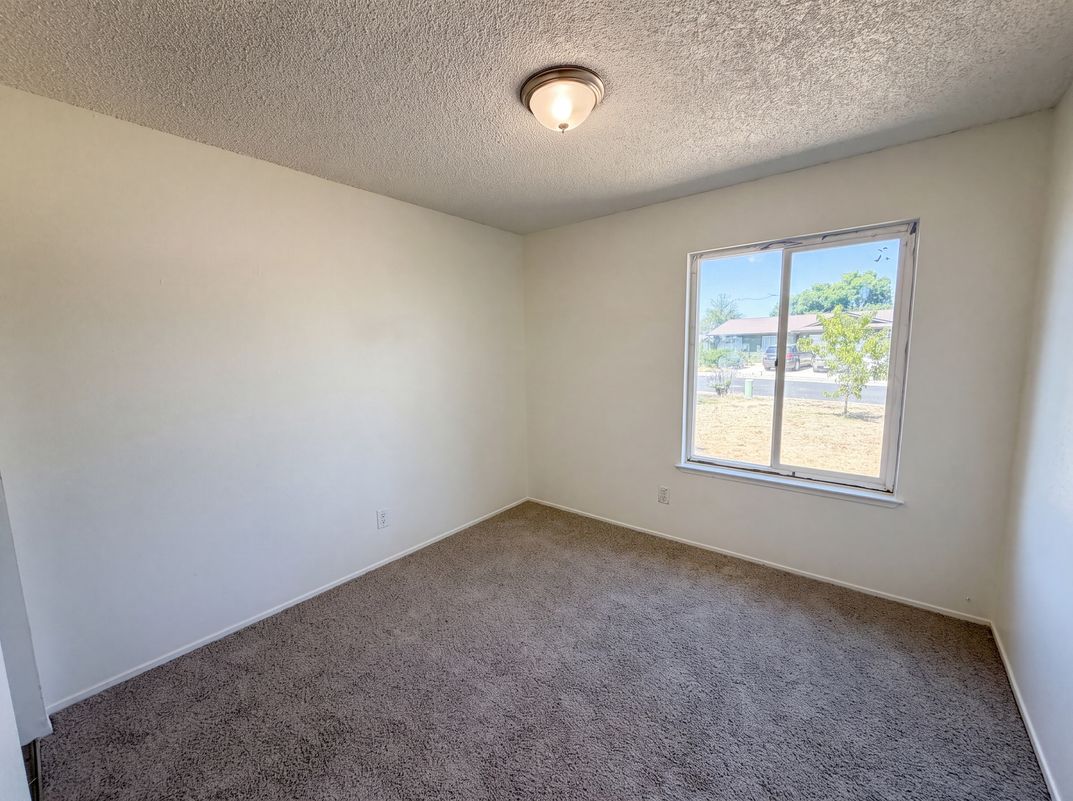Photo 13 of 27 of 6620 Twining Way, Citrus Heights, CA