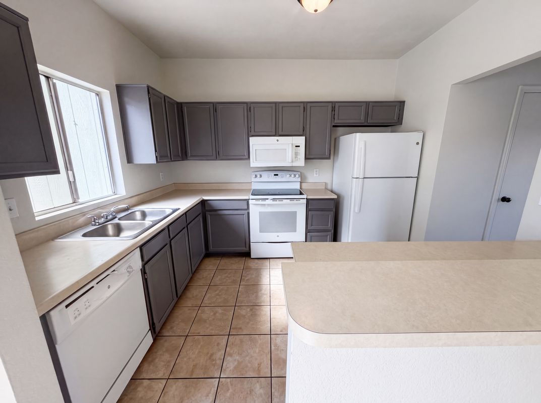 Photo 8 of 19 of 1601 N Saba St, Chandler, AZ