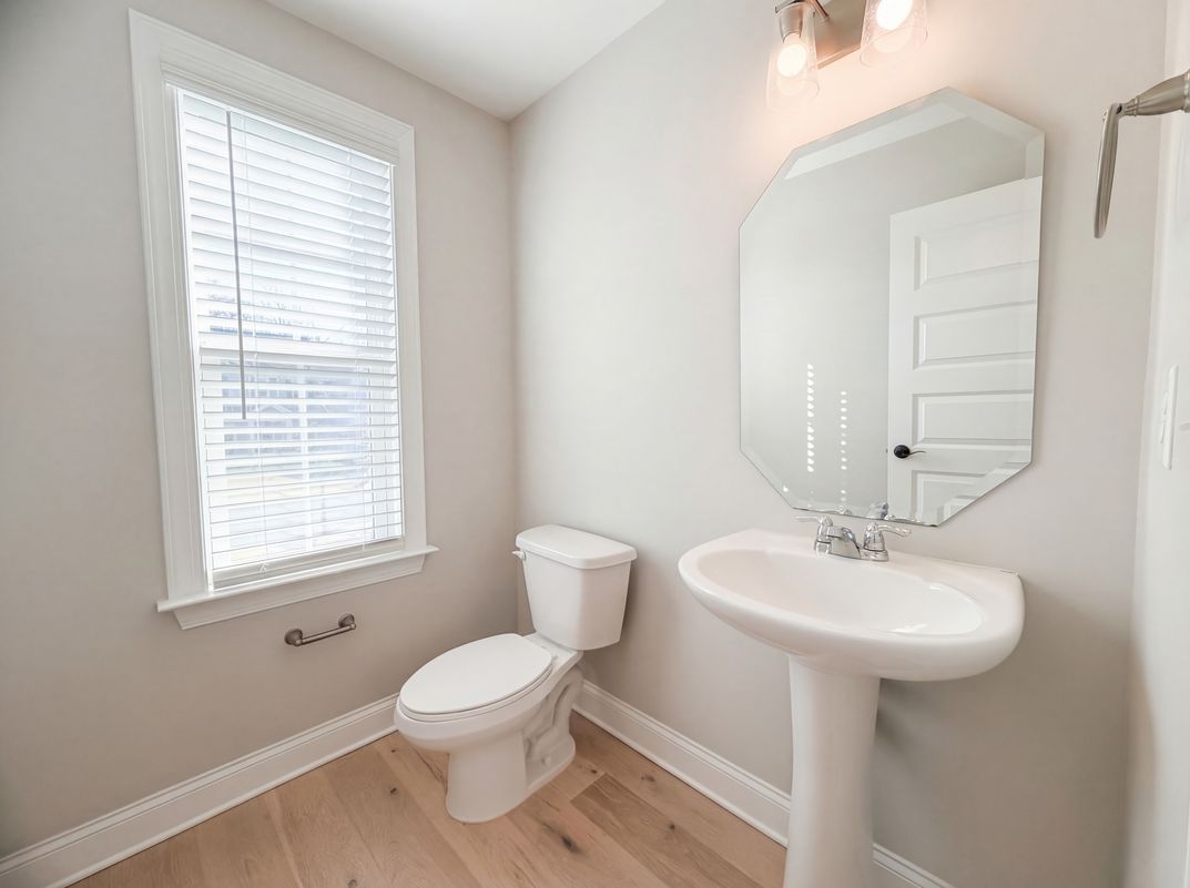 Photo 12 of 20 of 5016 Watercrest Trl, Belmont, NC