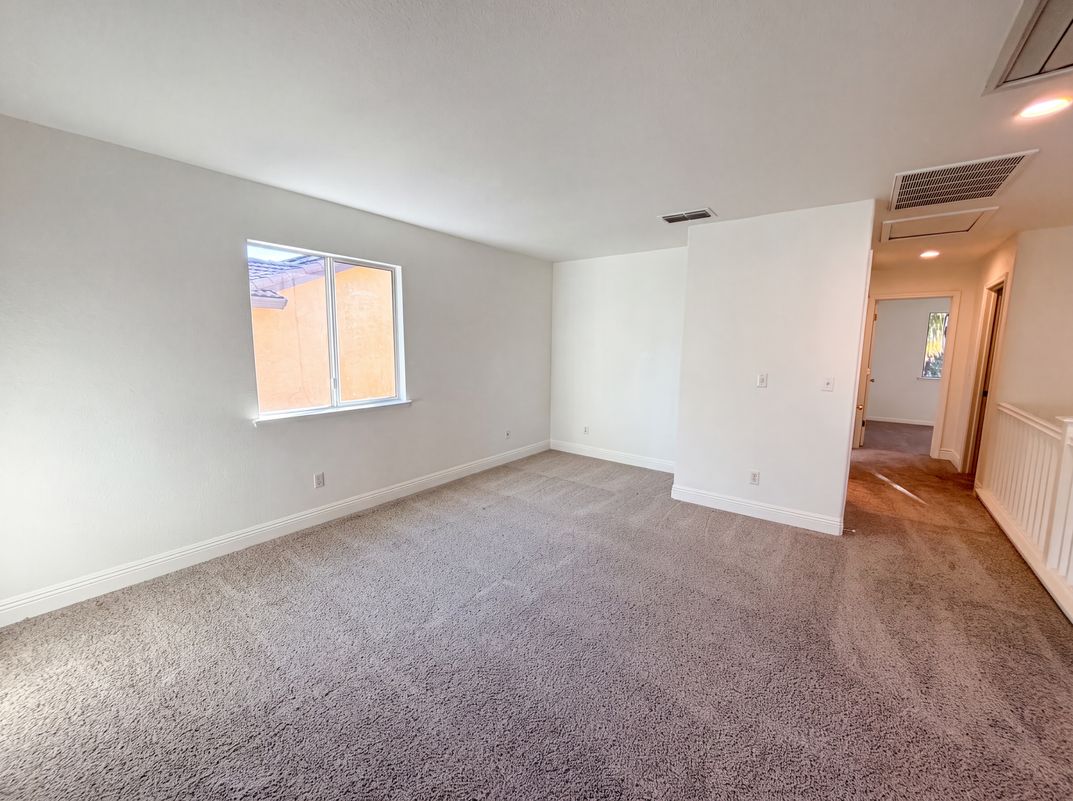 Photo 15 of 26 of 2152 Arnold Dr, Rocklin, CA
