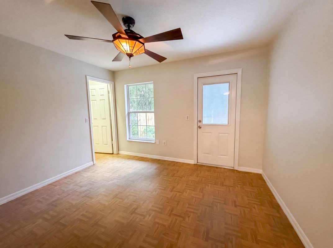 Photo 17 of 38 of 11540 Camp Dr, Dunnellon, FL
