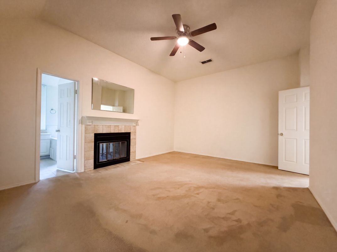 Photo 7 of 13 of 3840 Habersham, Schertz, TX