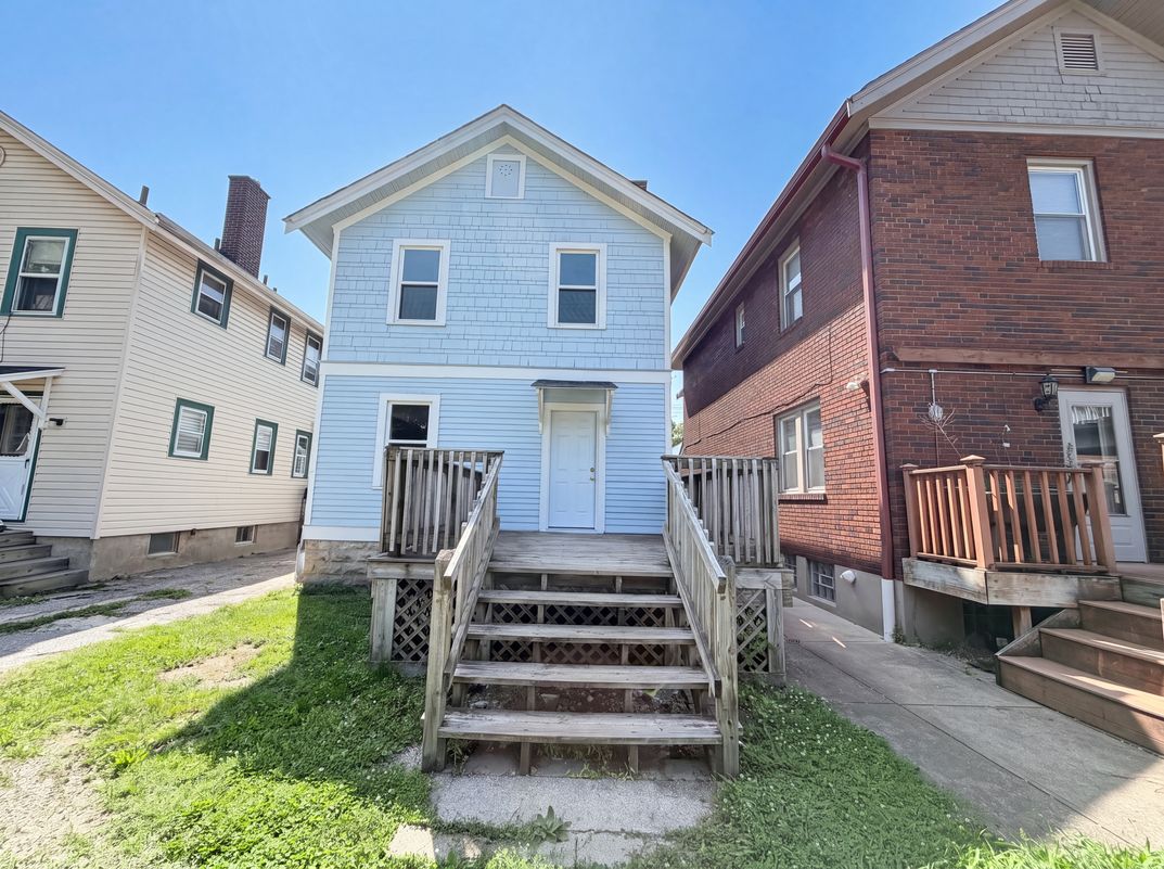 Photo 5 of 23 of 4804 Greenlee Ave, Cincinnati, OH