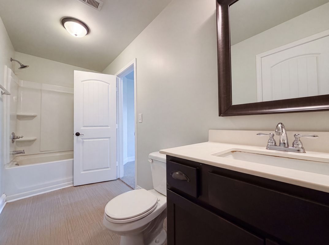 Photo 16 of 21 of 137 Ferdinand Dr, Gallatin, TN
