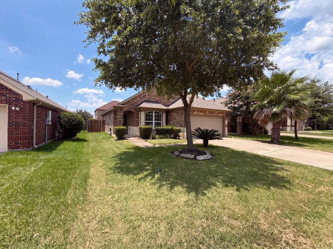 Photo 14 of 15 of 4807 Connor Dr, Baytown, TX