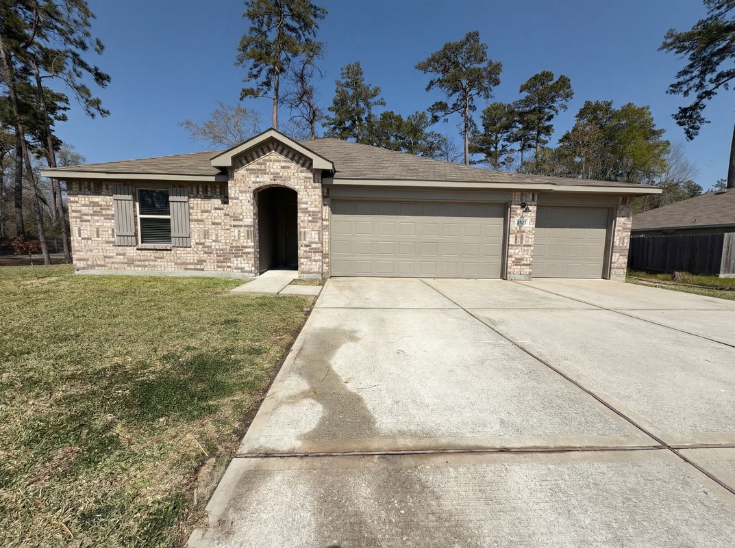 Property photo 1 of 2522 S Colosseum Ct