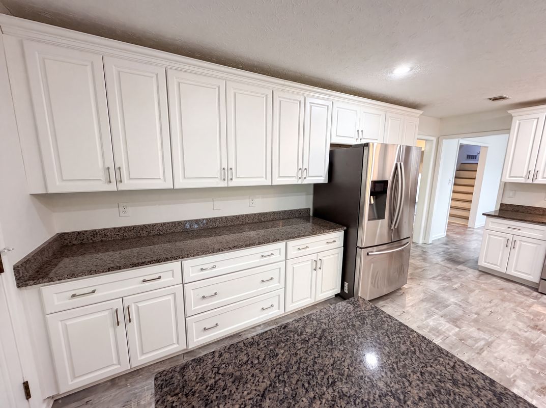 Photo 7 of 27 of 4378 Shady Dr NW, Lilburn, GA