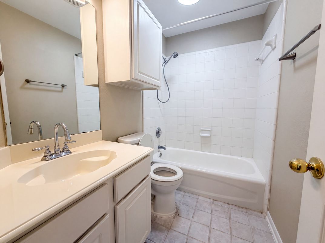 Photo 13 of 23 of 13419 Star Heights Dr, San Antonio, TX