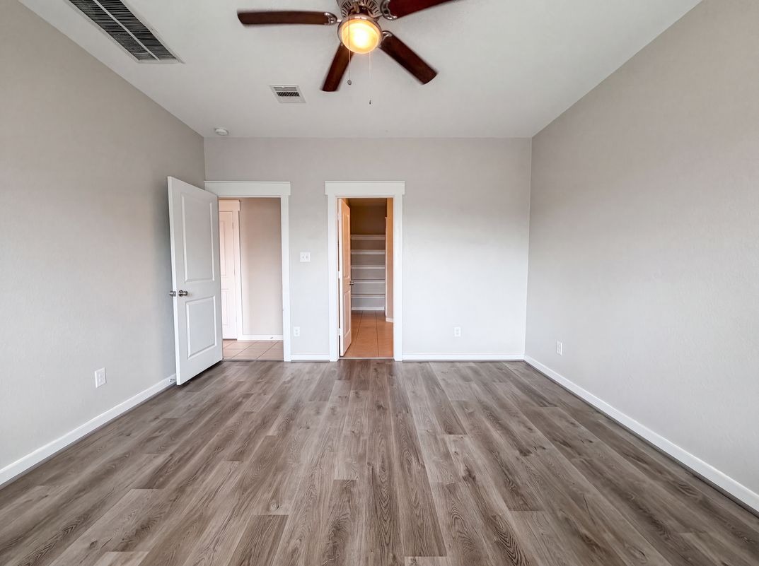 Photo 9 of 19 of 40828 Mostyn Hill Dr, Magnolia, TX