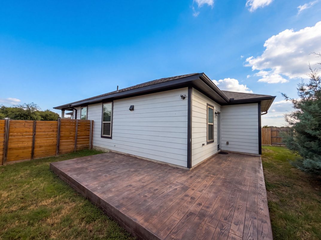 Photo 5 of 17 of 105 Syrah Ct, Leander, TX