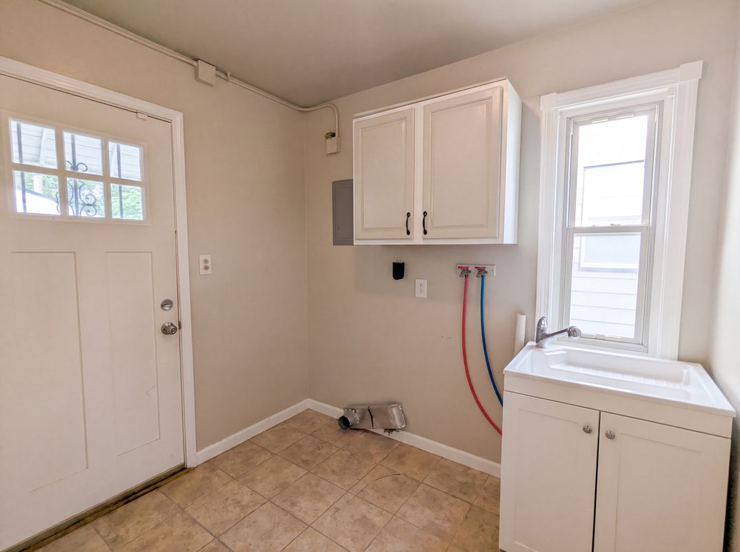 Photo 16 of 19 of 12722 Emery Ave, Cleveland, OH