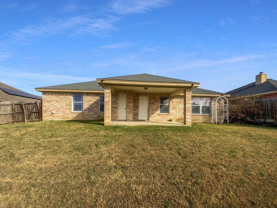 Photo 5 of 15 of 3808 Tatonka Dr, Killeen, TX