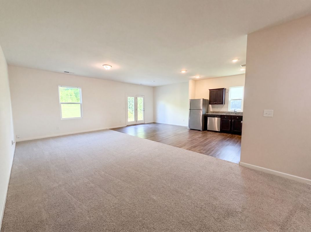 Photo 3 of 31 of 118 Sorrento Dr NW, Cartersville, GA