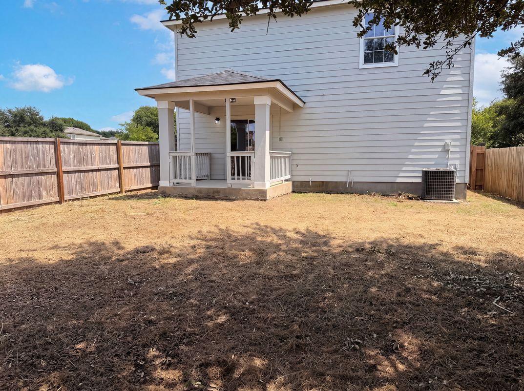Photo 5 of 15 of 3972 Cherokee Blvd, New Braunfels, TX
