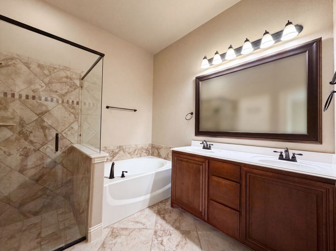 Photo 10 of 20 of 4309 Gleneagles Dr, Mansfield, TX