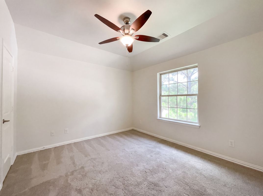 Photo 18 of 22 of 17118 Jetton Park Ln, Humble, TX