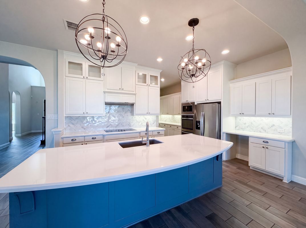 Photo 11 of 33 of 15133 Seventeen Lakes Blvd, Roanoke, TX