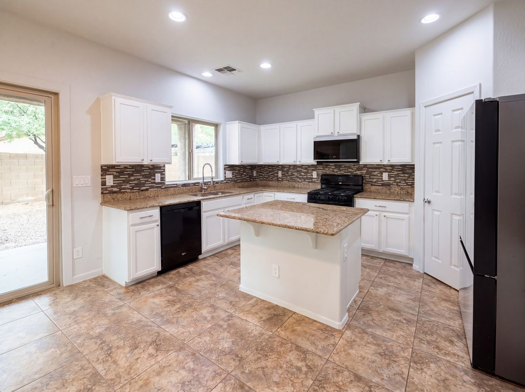 Photo 10 of 40 of 5417 W Parsons Rd, Phoenix, AZ