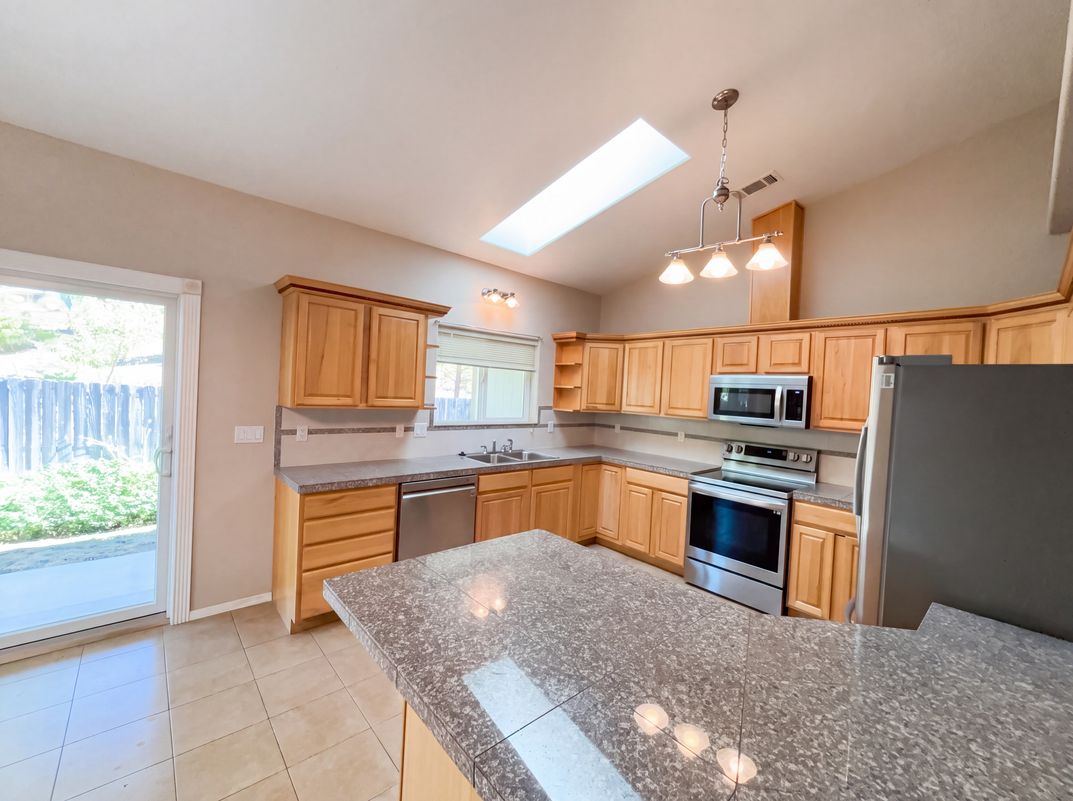 Photo 6 of 28 of 235 Cedar Brook Ln, Cave Junction, OR