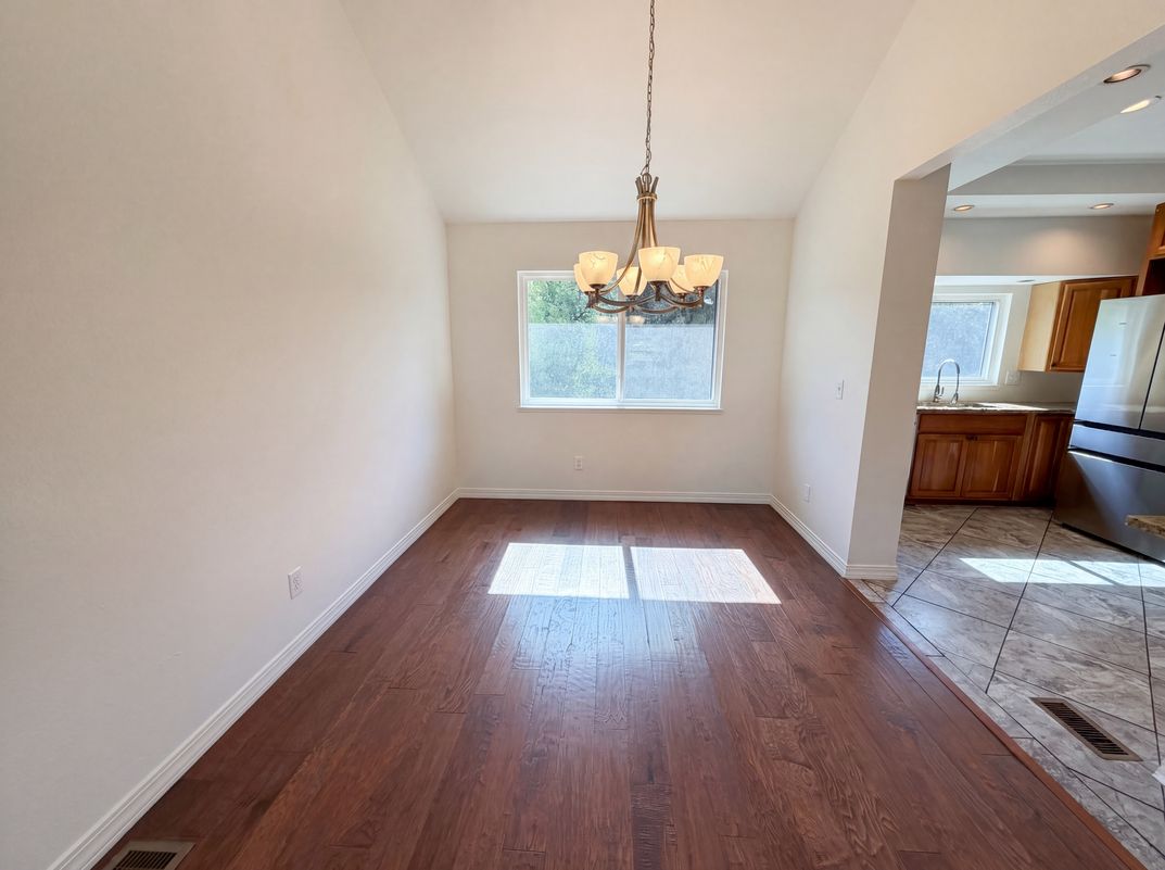 Photo 6 of 40 of 10330 E Weaver Pl, Englewood, CO