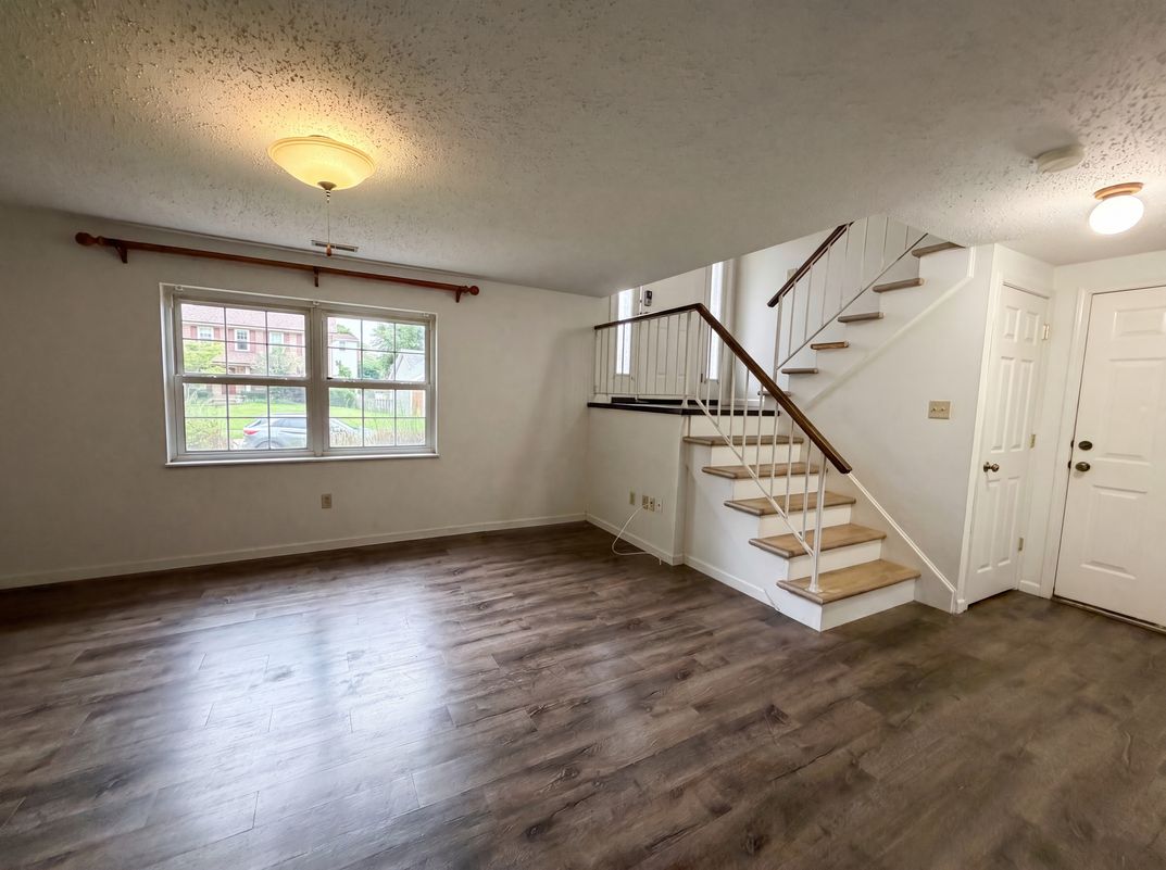 Photo 8 of 20 of 743 Eaglebrooke Dr, Ballwin, MO