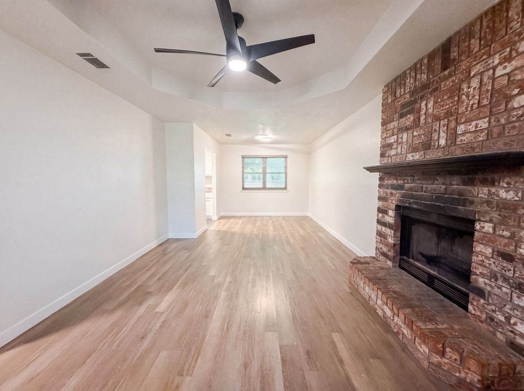Photo 3 of 19 of 2505 Lain Dr, Killeen, TX