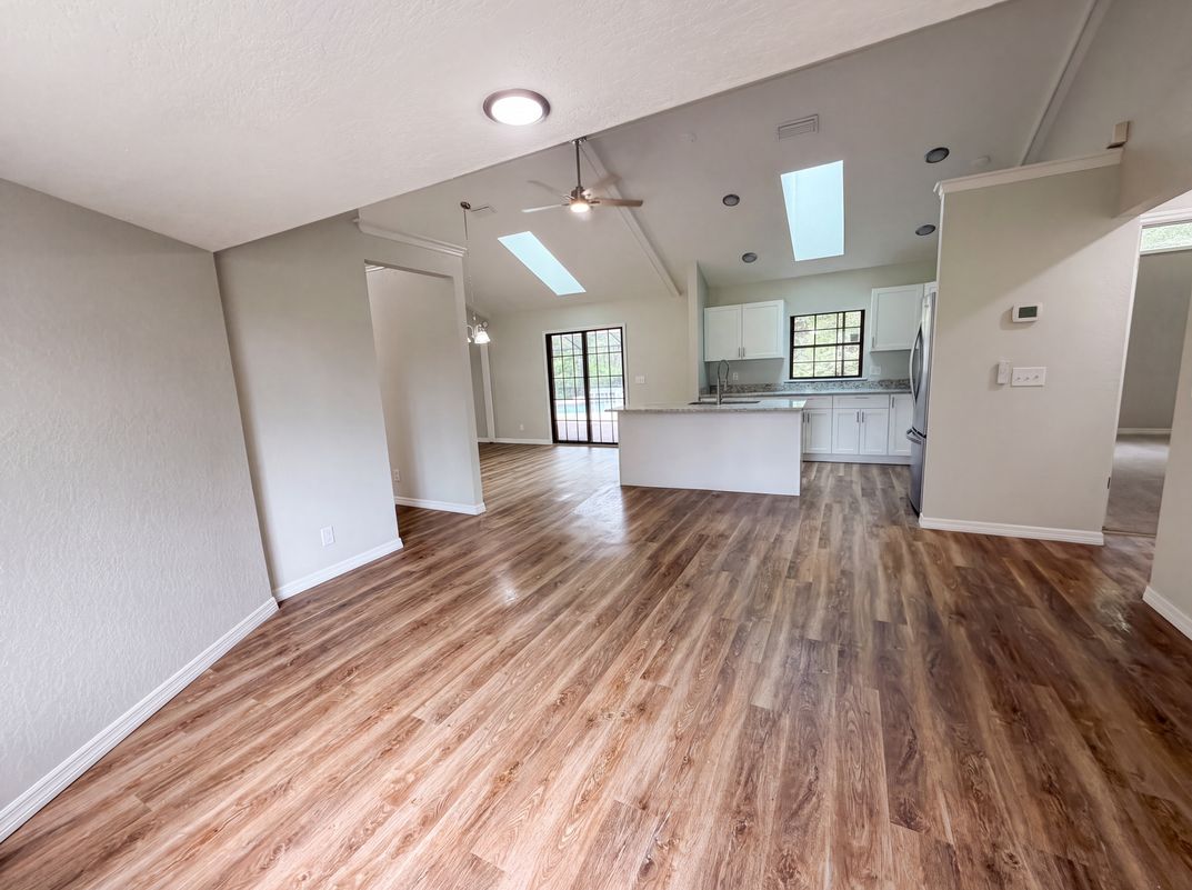 Photo 20 of 53 of 5082 SW 31st St, Ocala, FL
