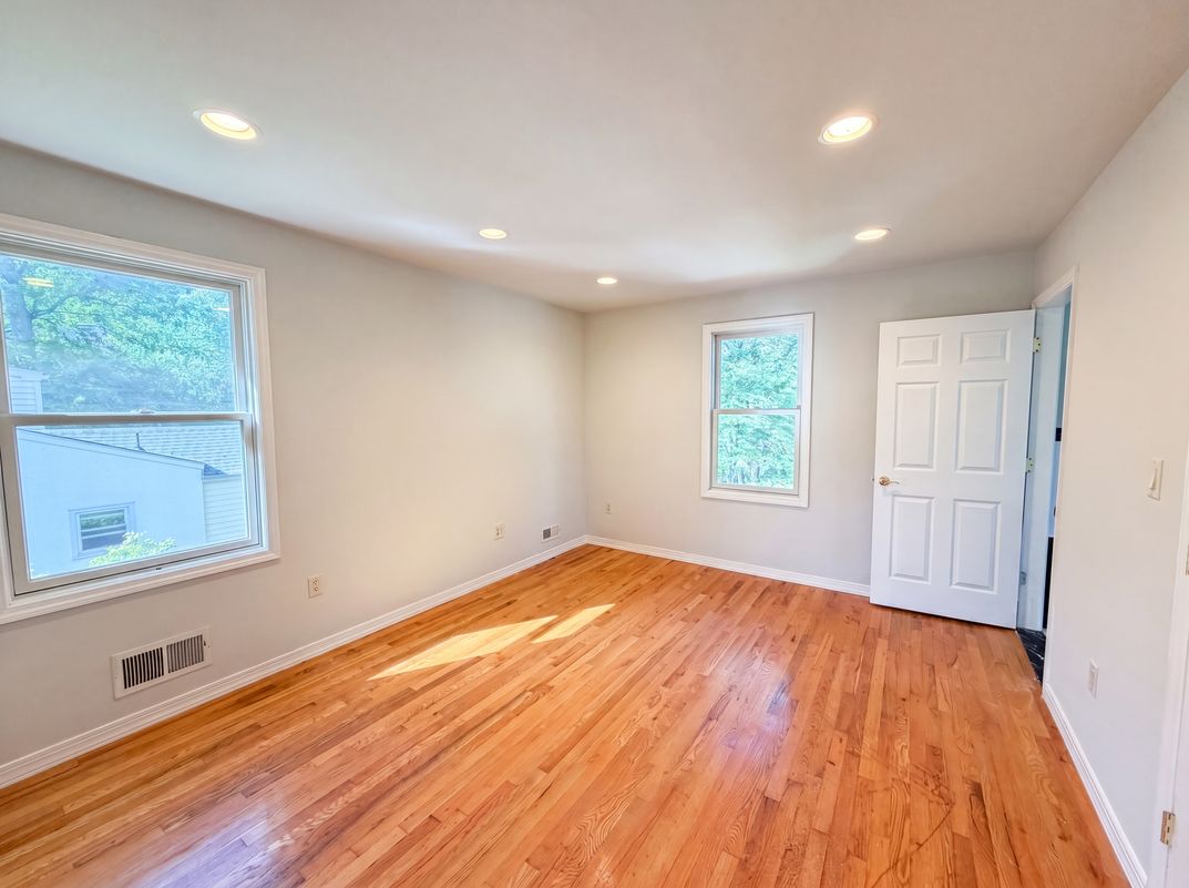Photo 9 of 26 of 506 Lyons Rd, Basking Ridge, NJ