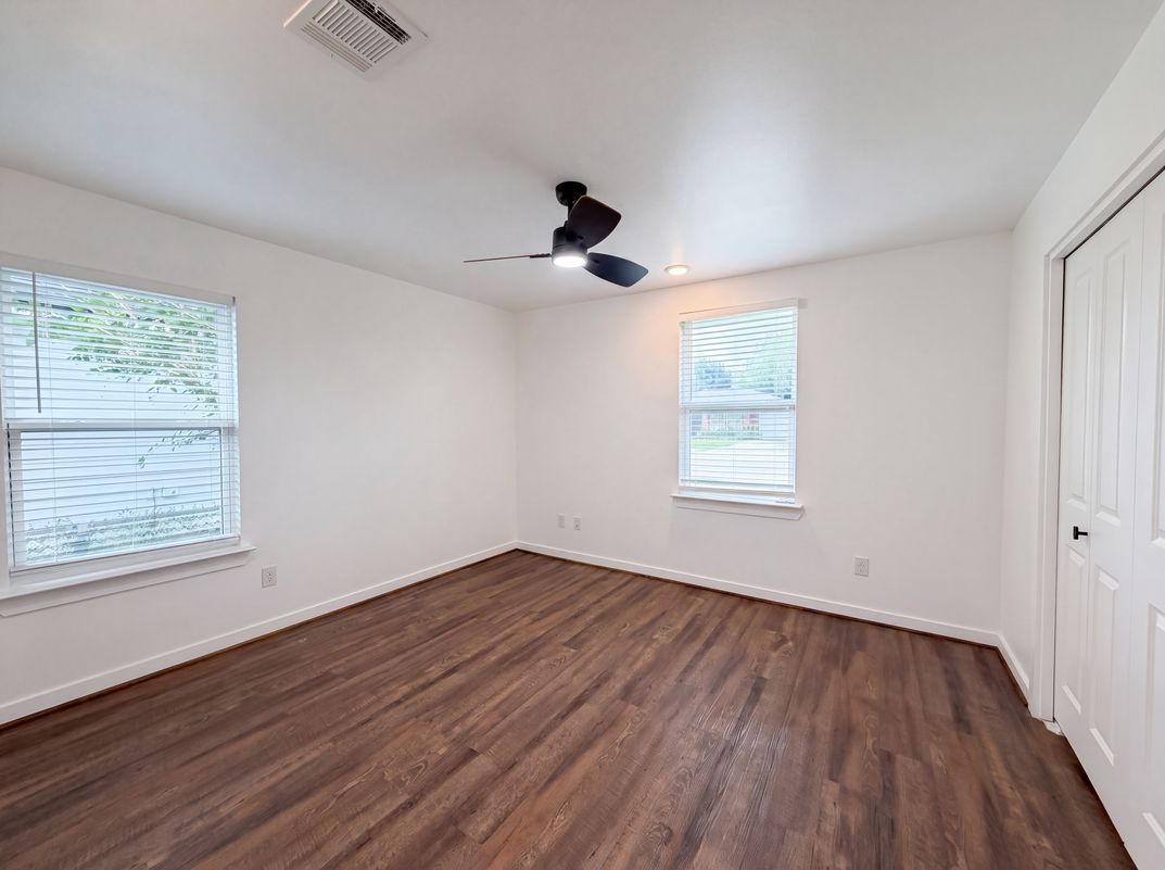 Photo 14 of 17 of 3457 Mainer St, Houston, TX