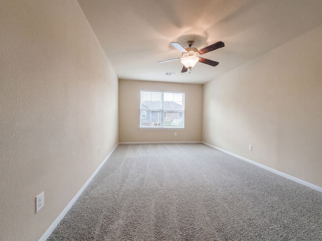 Photo 11 of 21 of 9965 Boulder Bend Ln, Brookshire, TX