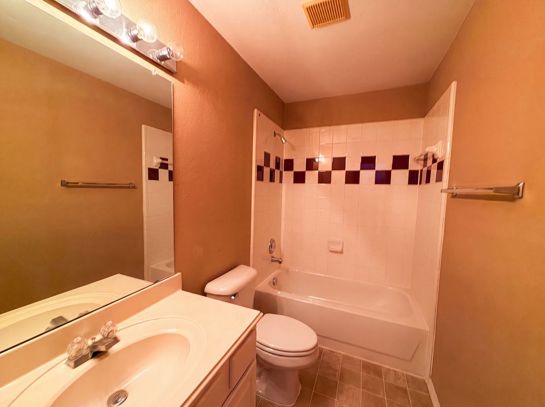 Photo 17 of 22 of 1311 Stanford Dr, Rockwall, TX