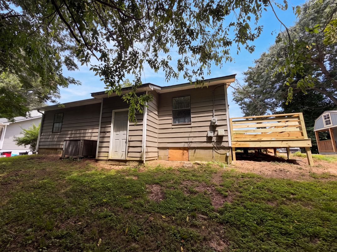 Photo 5 of 21 of 405 Annie Lee Rd, Trussville, AL