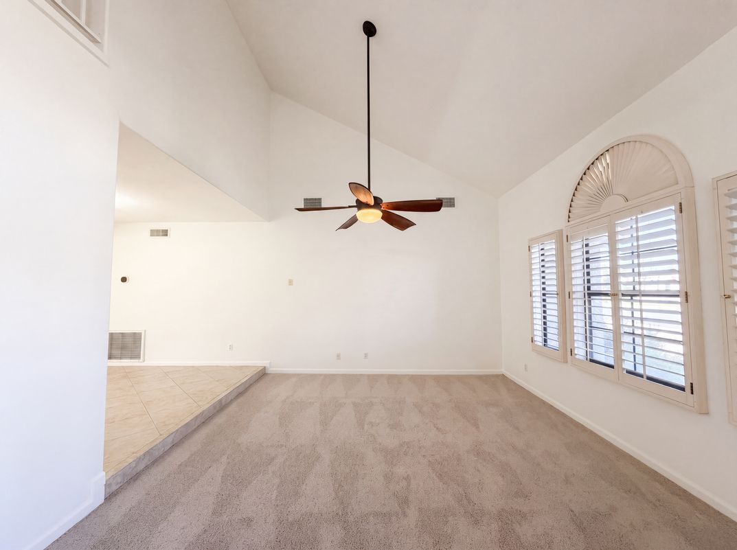 Photo 3 of 38 of 13816 N 50th St, Scottsdale, AZ