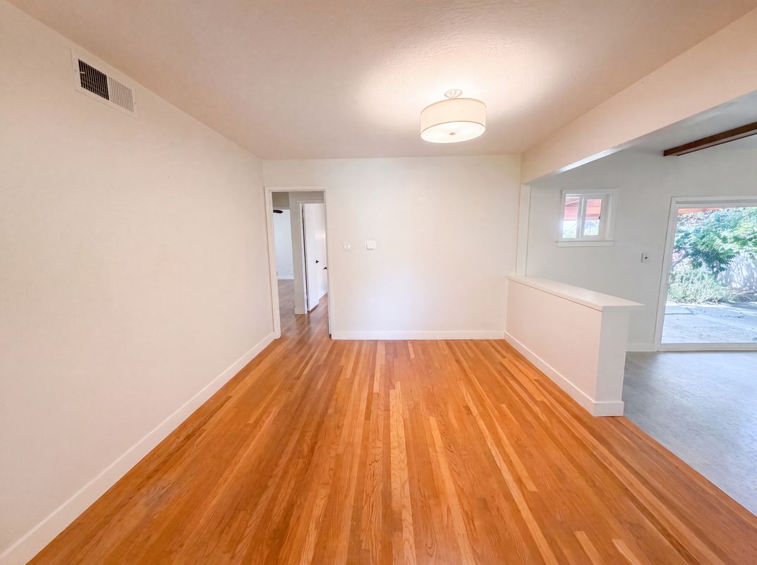 Photo 3 of 27 of 9630 Beachwood Dr, Orangevale, CA