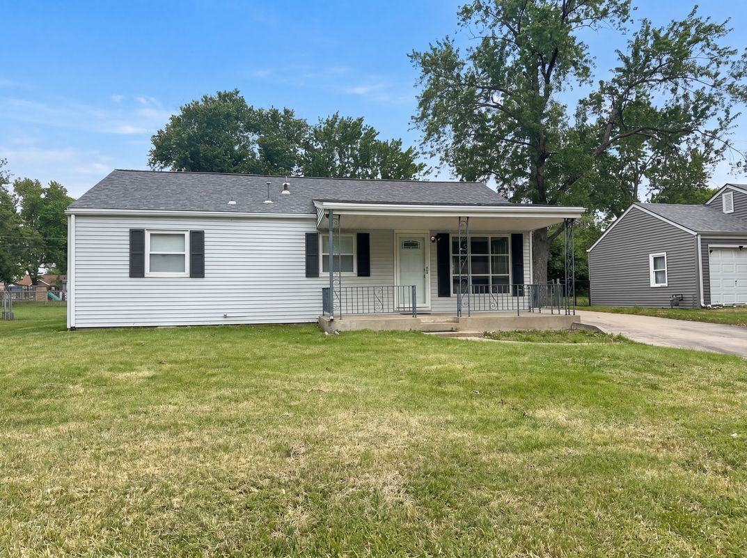 Property photo 1 of 5618 SW 14th St