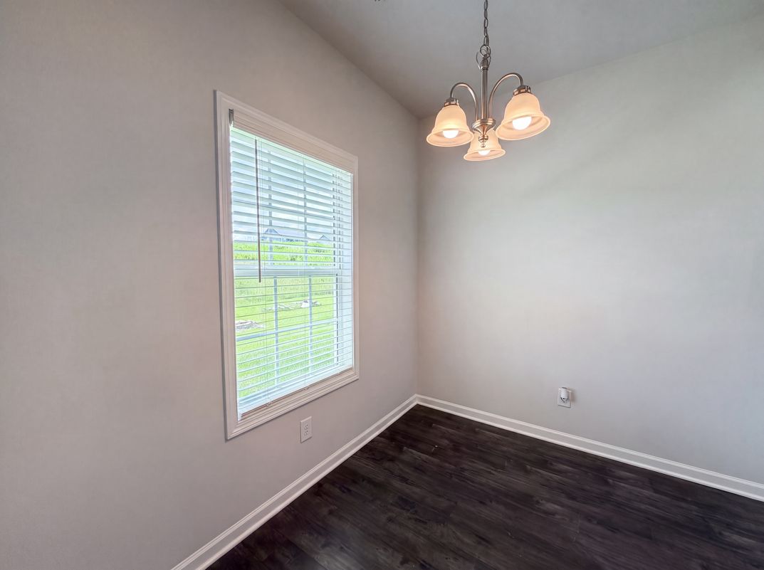 Photo 6 of 23 of 734 Mitscher Dr, Spring Hill, TN