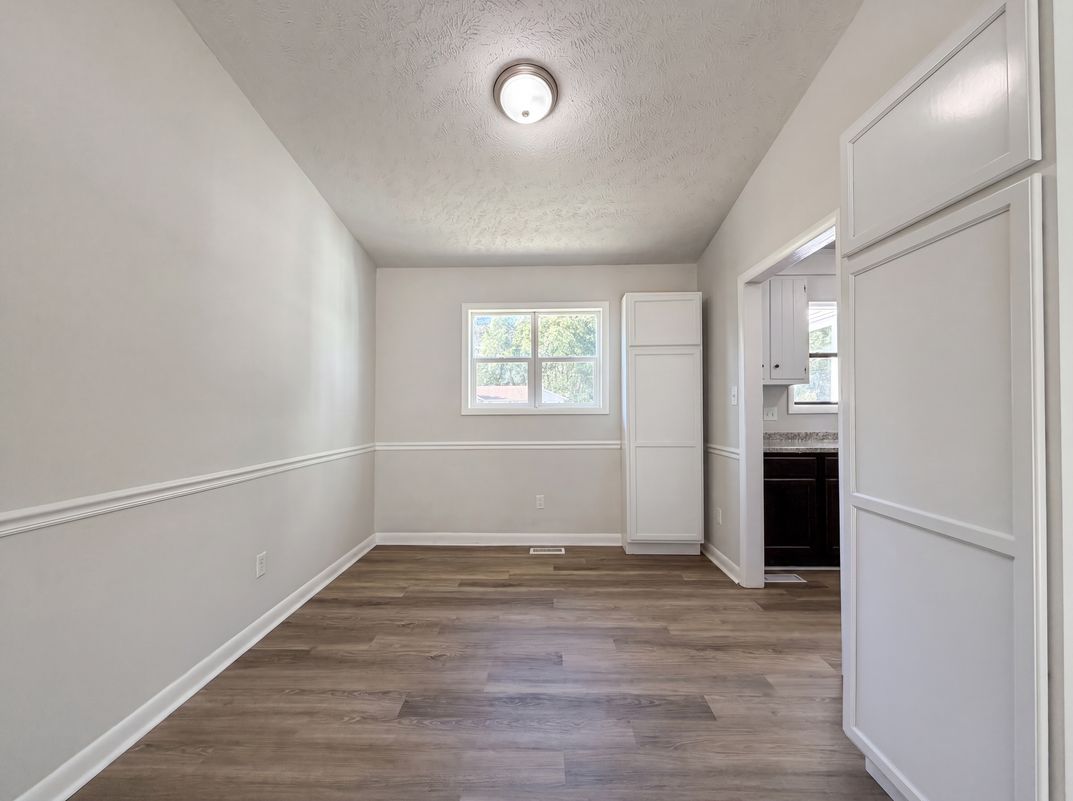Photo 9 of 16 of 1843 Berriedale Dr, Fayetteville, NC