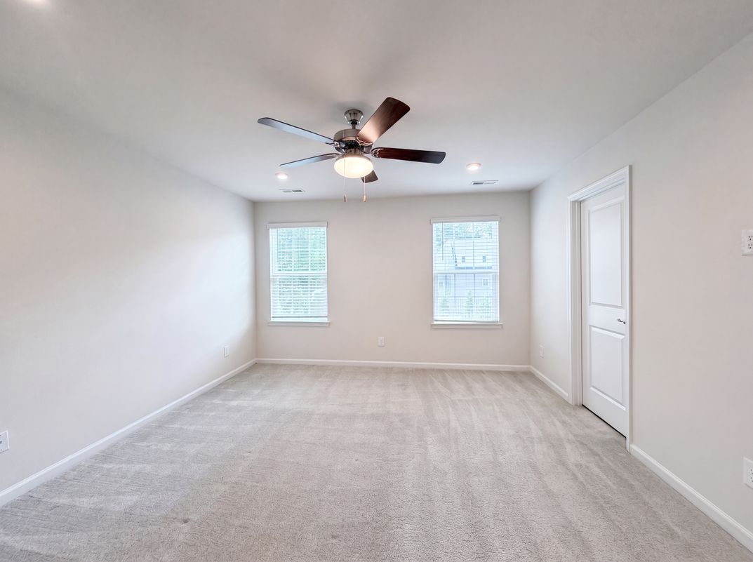 Photo 11 of 19 of 2037 Autumn Cyprus Ave, Gastonia, NC