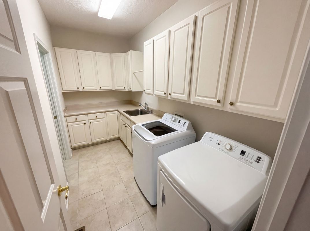 Photo 11 of 26 of 168 Maple Grove Ter, Peachtree City, GA