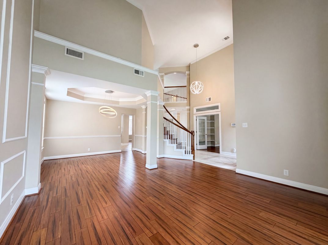 Photo 3 of 23 of 13419 Star Heights Dr, San Antonio, TX