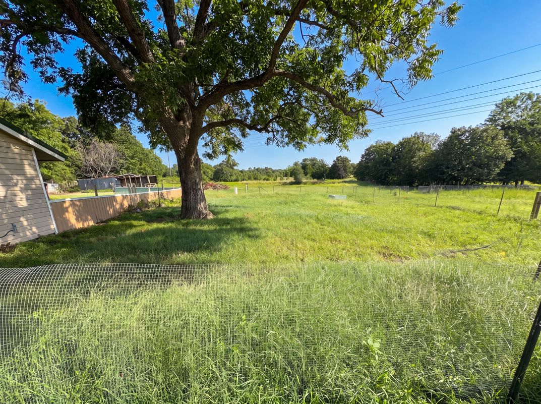 Photo 19 of 20 of 20509 E Reno Ave, Harrah, OK