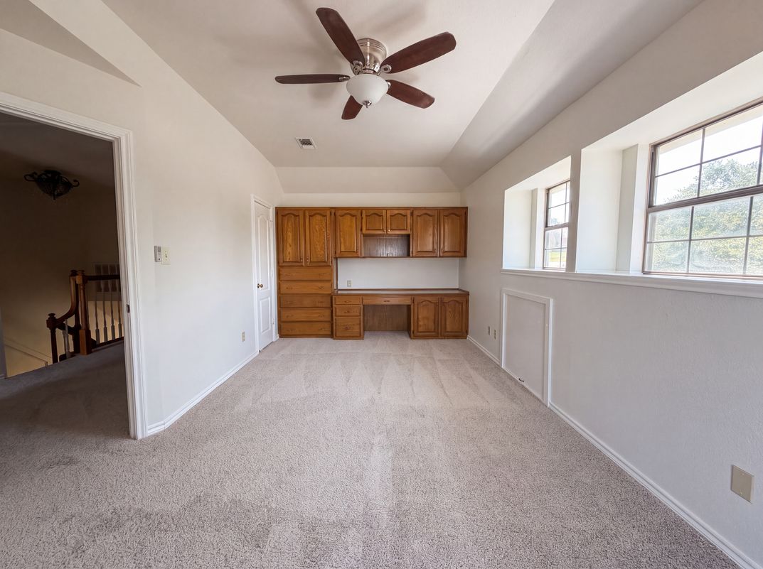 Photo 14 of 23 of 7632 Westwind Dr, Fort Worth, TX