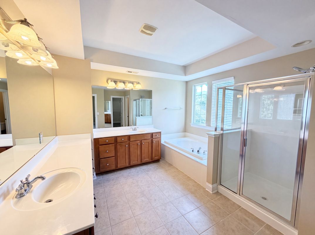 Photo 18 of 28 of 9928 Daufuskie Dr, Charlotte, NC